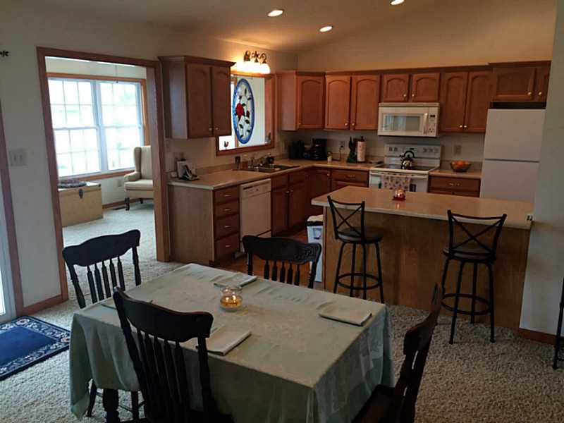 1053 STONEGATE, Wapakoneta, OH45895