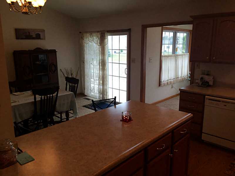 1053 STONEGATE, Wapakoneta, OH45895