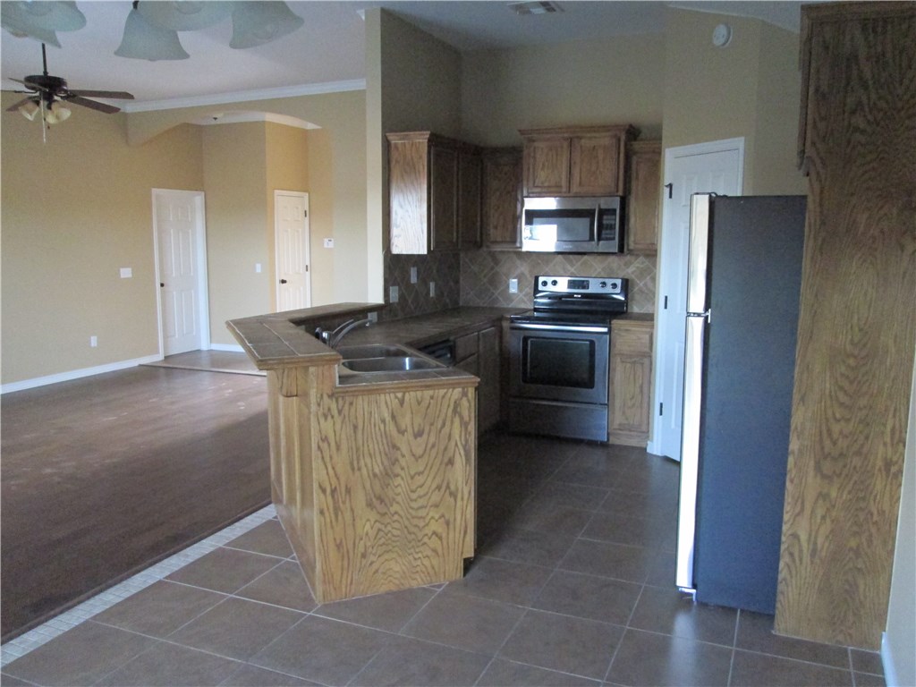 21290 River Lark Lane, Edmond, OK 73012