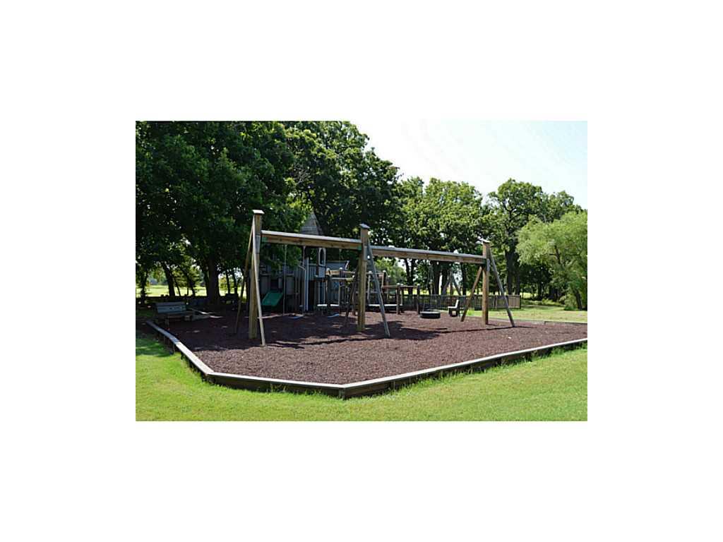 Villagio Drive, Edmond, OK 73012