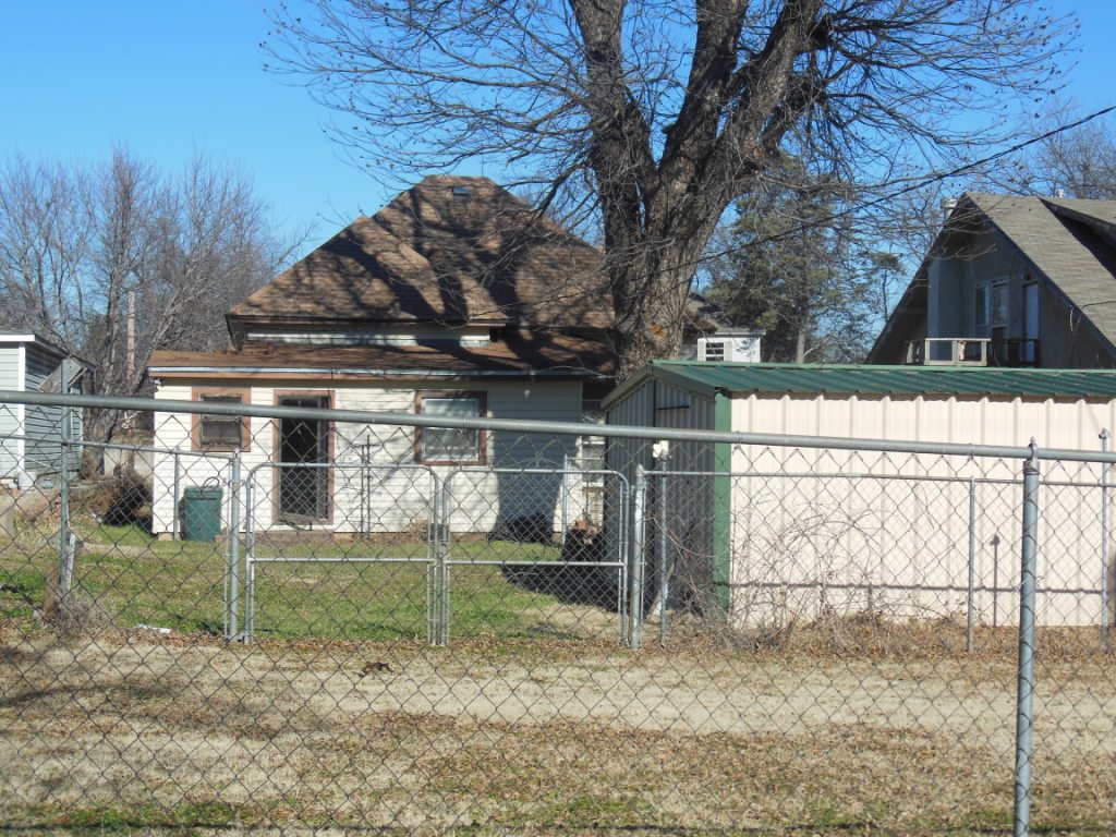 921 Iowa, Chickasha, OK 73018