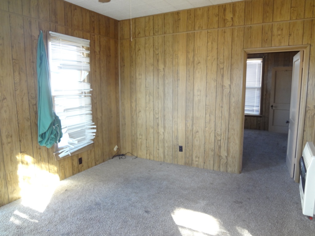 319 S 9th, Chickahsa, OK 73018