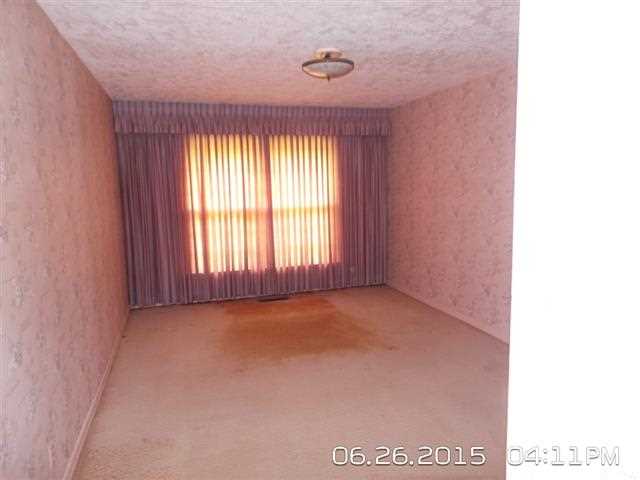 820 E Choctaw Avenue, Chickasha, OK 73018