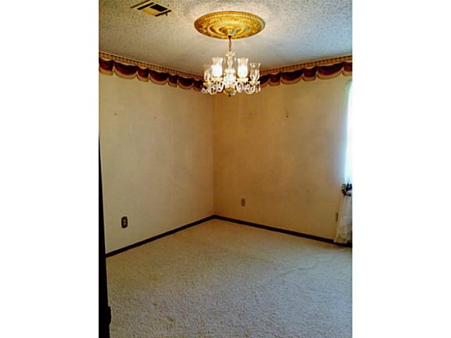 3425 S 25th Street, Chickasha, OK 73018