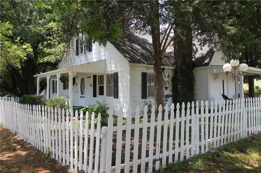 1607 Highway 62, Chickasha, OK 73018