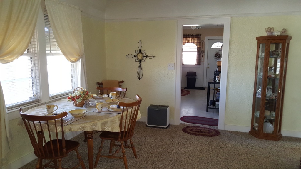 1710 Chickasha Ave, Chickasha, OK 73018