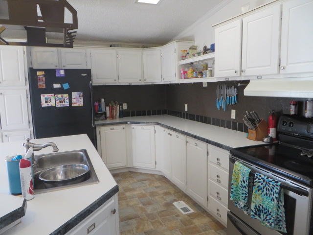 2045 Hwy 81, Chickasha, OK 73018