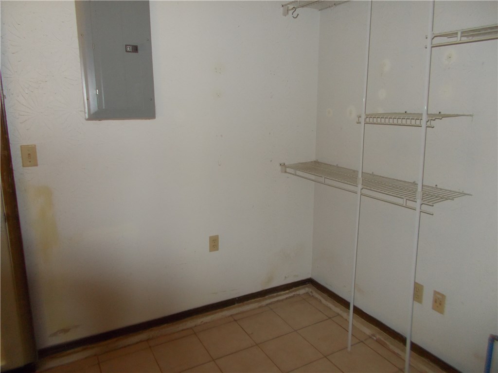 39 Miller Dr., Chickasha, OK 73018