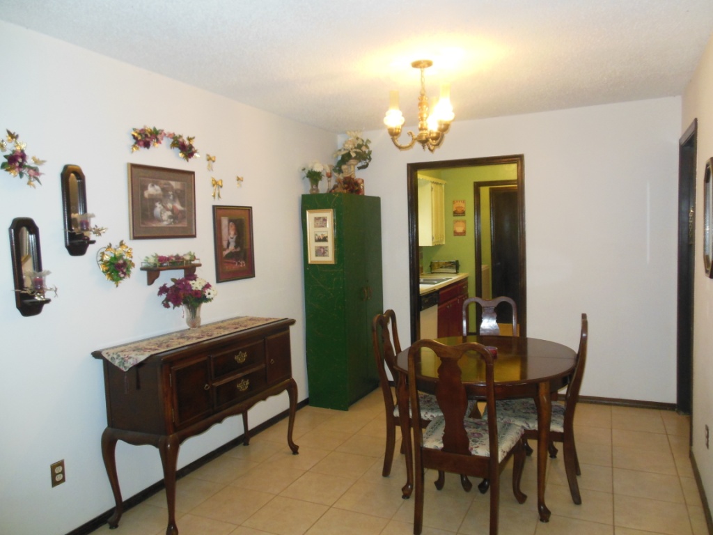 35 Hillcrest, Chickasha, OK 73018