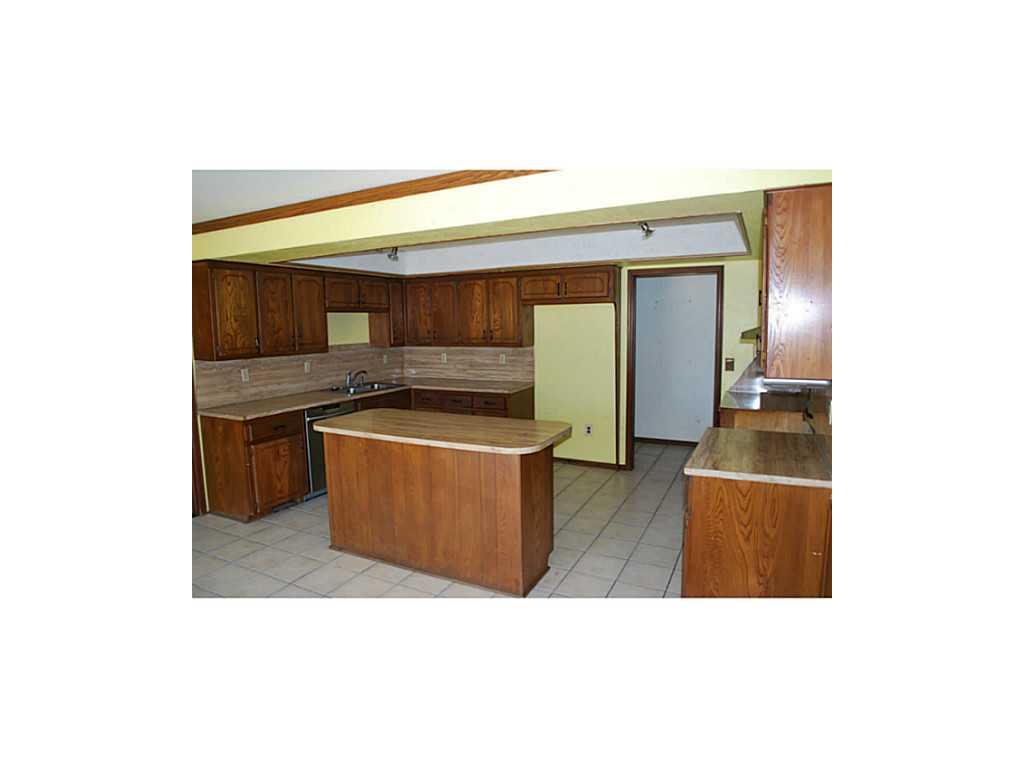 2351 S Triple X Road, Choctaw, OK 73020