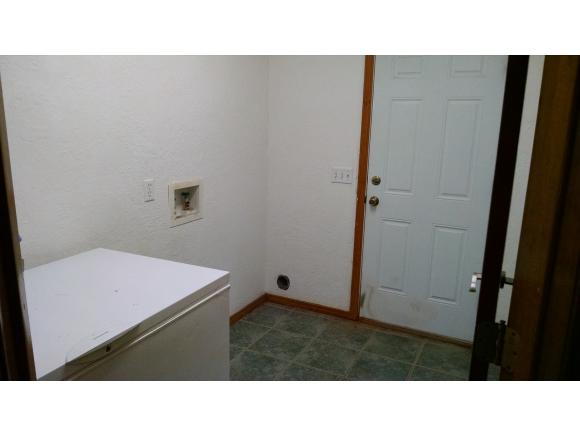 11699 N 2440, Colony, OK 73021