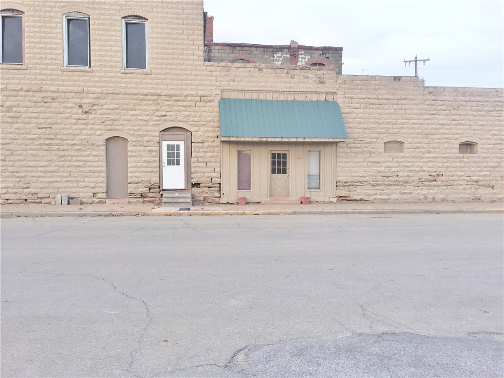 100 N Grand, Crescent, OK 73028