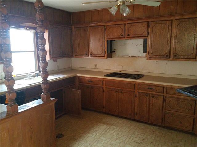 824 N Basket StCyril, OK, 73029Caddo County