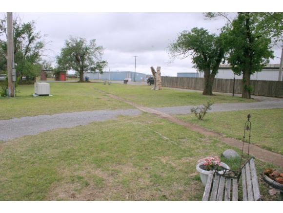 503 W Main, Eakly, OK 73033