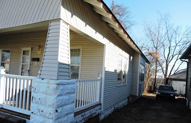 305 S Roberts Avenue, El Reno, OK 73036