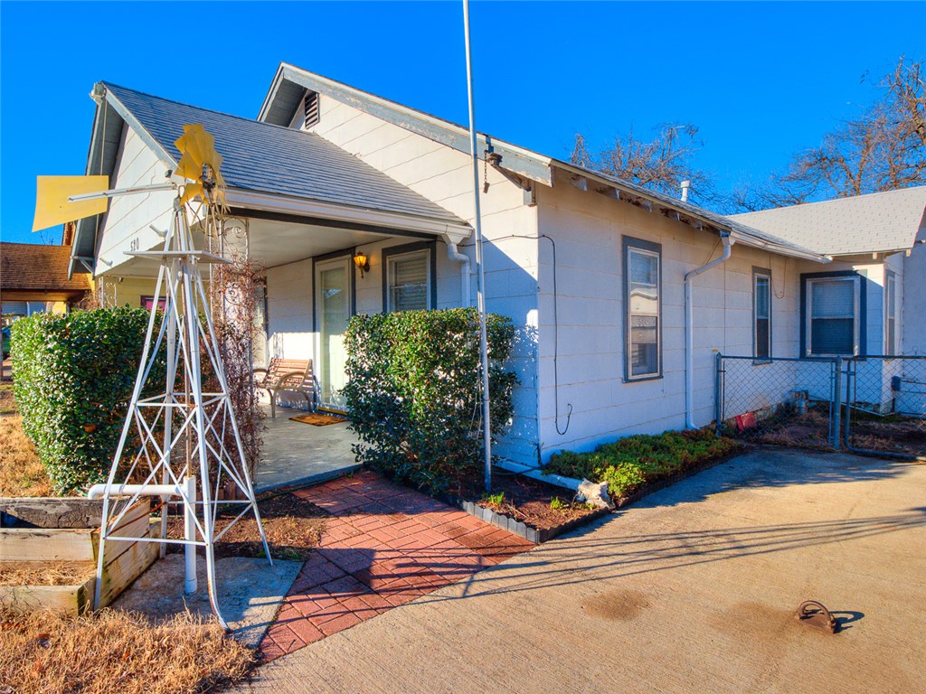 520 S Reno, El Reno, OK 73036