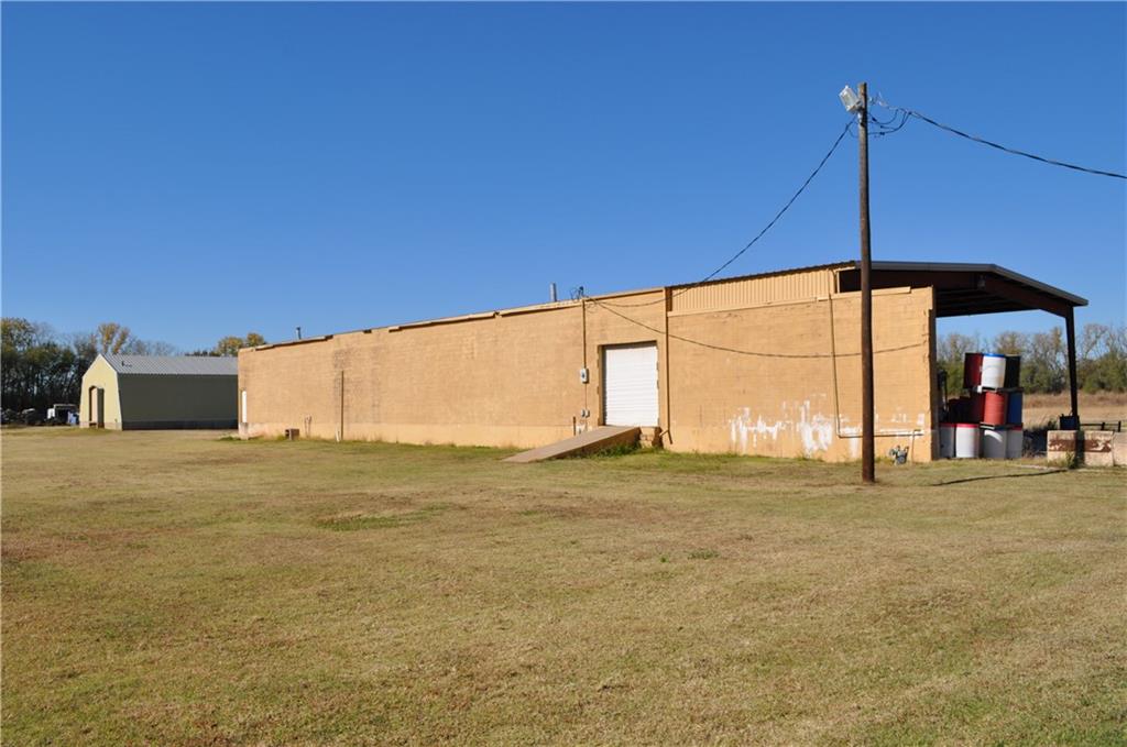 325 Playitsafe Road, Guthrie, OK 73044