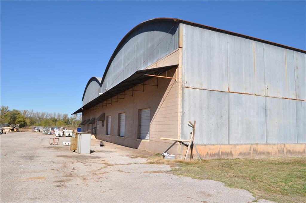 900 N 4th street, Guthrie, OK 73044