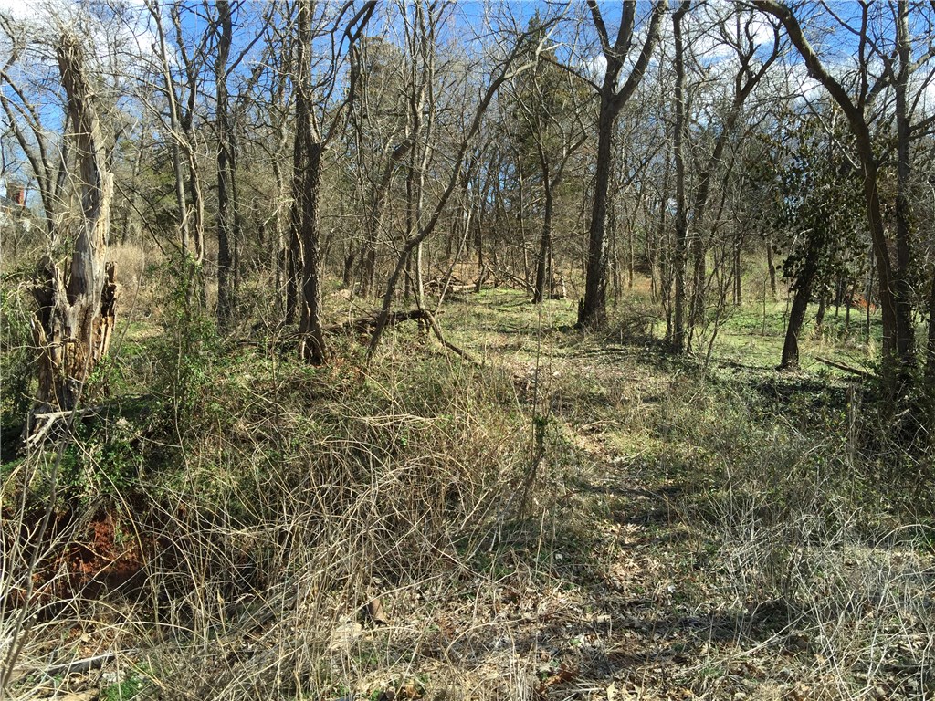 Walnut, Guthrie, OK 73044