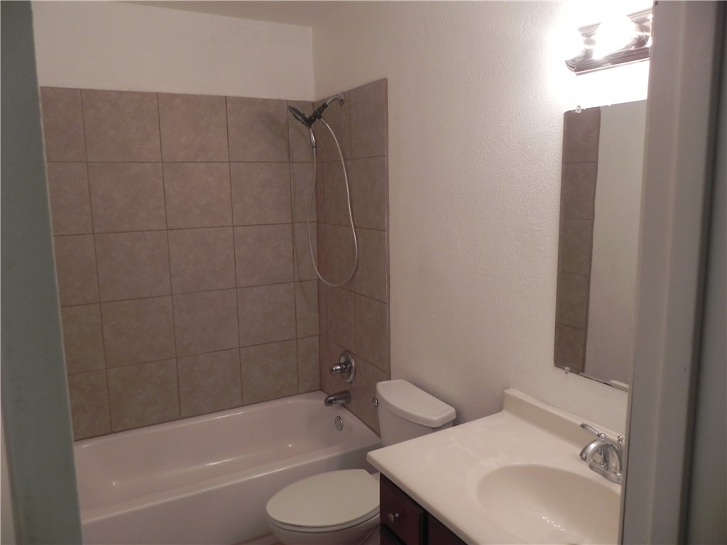 927 Shady Creek, Guthrie, OK 73044
