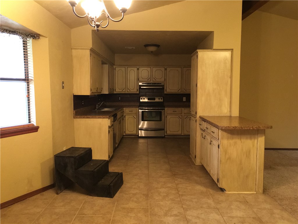 19507 Crystal Court, Harrah, OK 73045