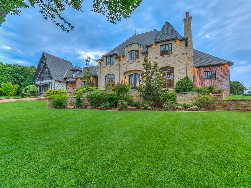 8051 Falcon Crest, Edmond, OK 73049