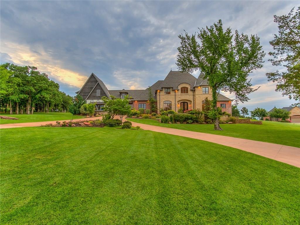 8051 Falcon Crest, Edmond, OK 73049