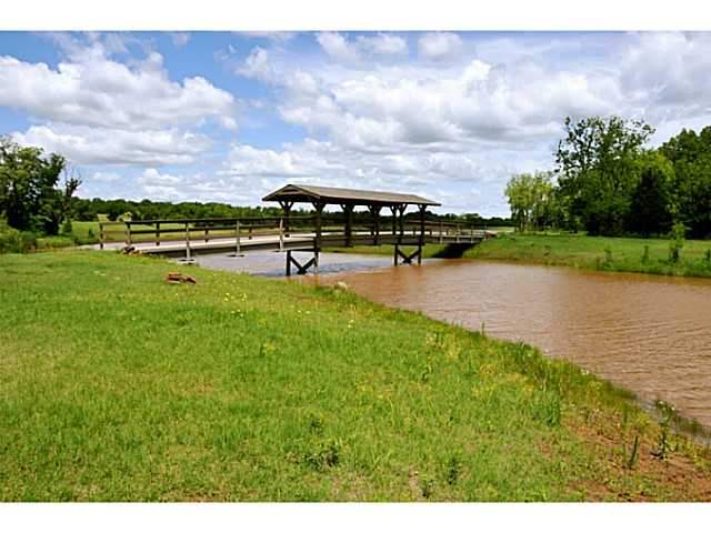 1 Lake of the Woods, Edmond, OK 73049