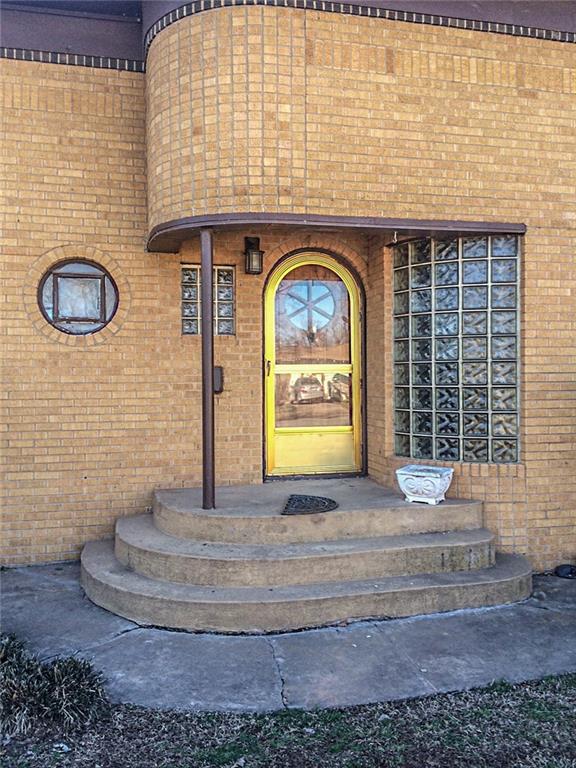 403 W Choctaw, Lindsay, OK 73052