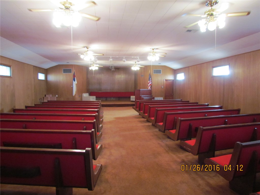 813 W Cherokee, Lindsay, OK 73052