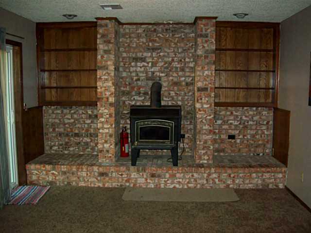 122 NE Main Street, Minco, OK 73059