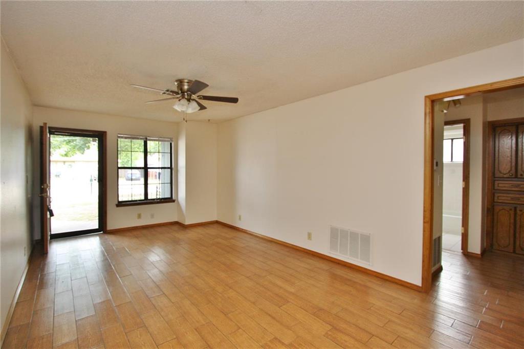 644 W FORSTER, Mustang, OK 73064