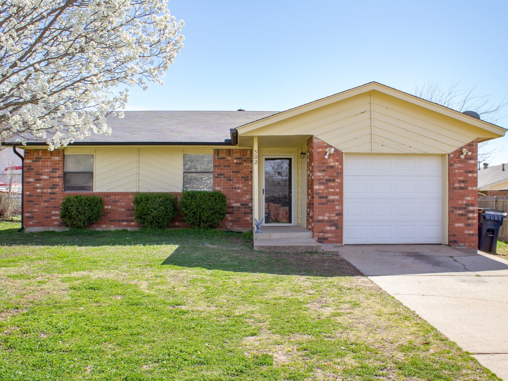 502 Holsey, Noble, OK 73068