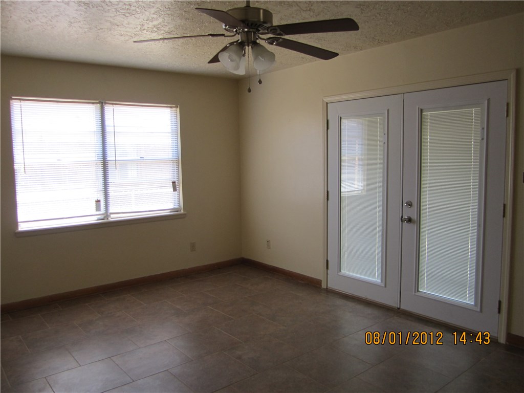 306 S Mercedes, Norman, OK 73069