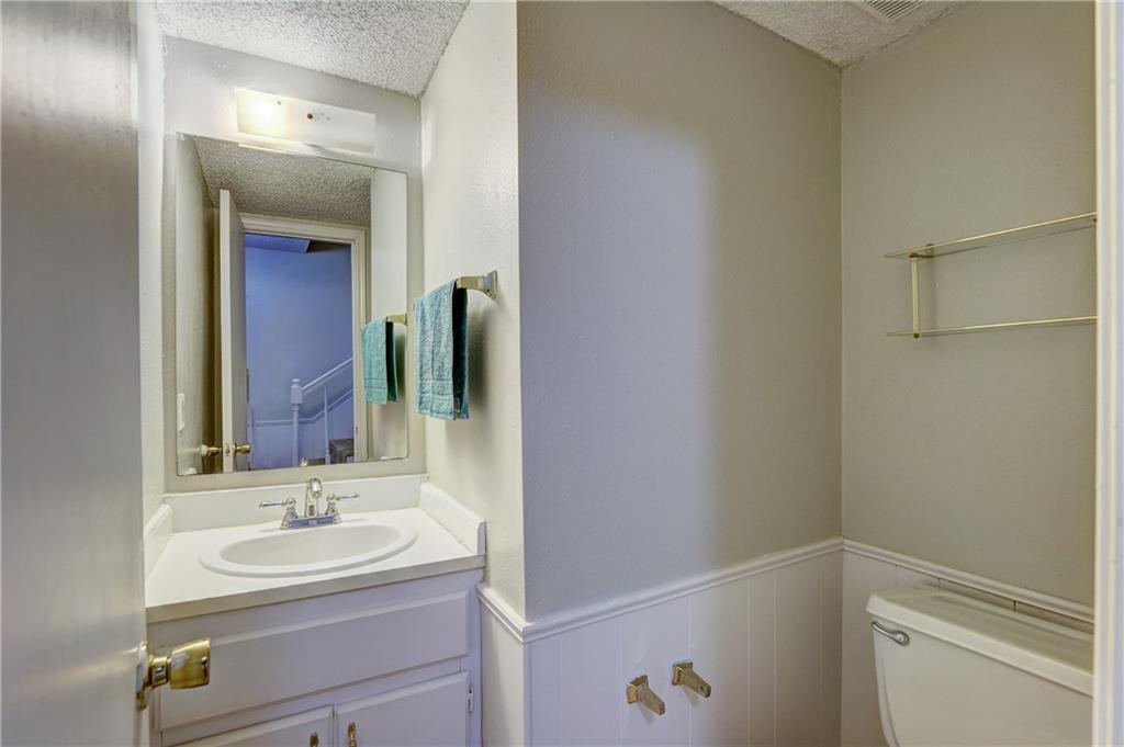 220 Justin Drive, Norman, OK 73071