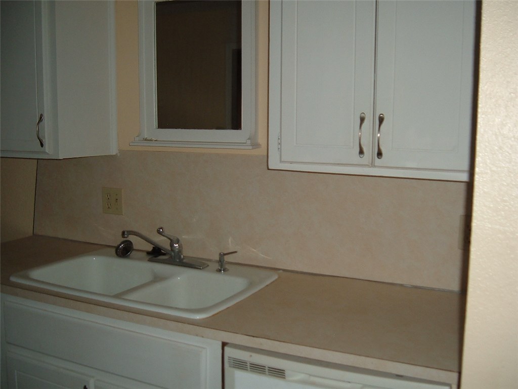 1715 E Lindsey, Norman, OK 73071