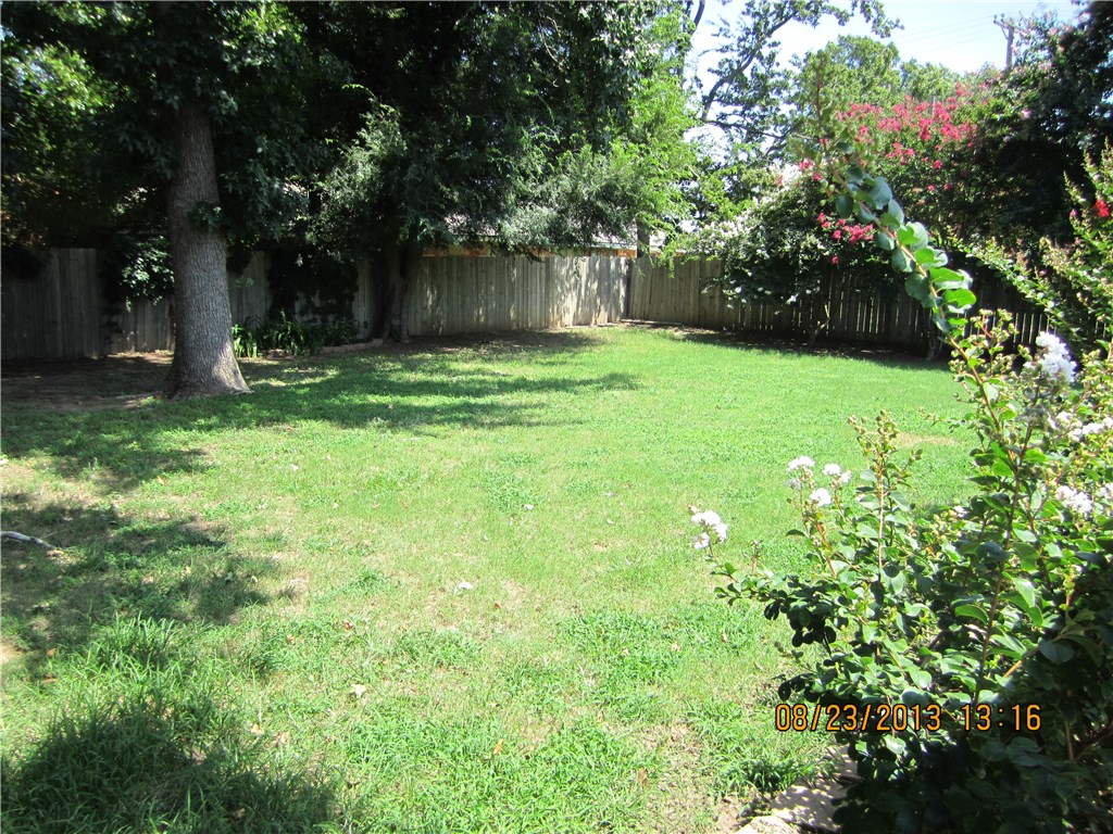 1807 Beverly Hills, Norman, OK 73072
