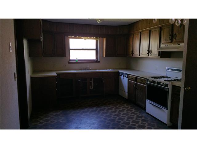 1916 Ridgecrest DrivePerry, OK, 73077Noble County