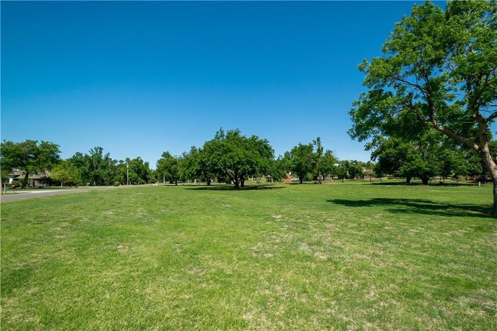 13525 Lake Shore Drive, Piedmont, OK 73078