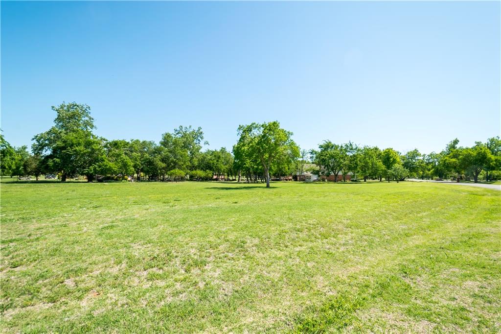 13525 Lake Shore Drive, Piedmont, OK 73078