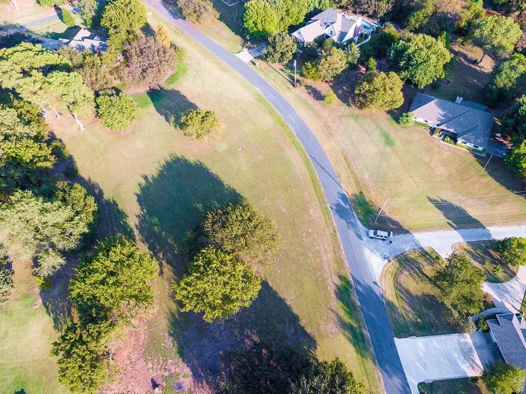 13525 Lake Shore Drive, Piedmont, OK 73078