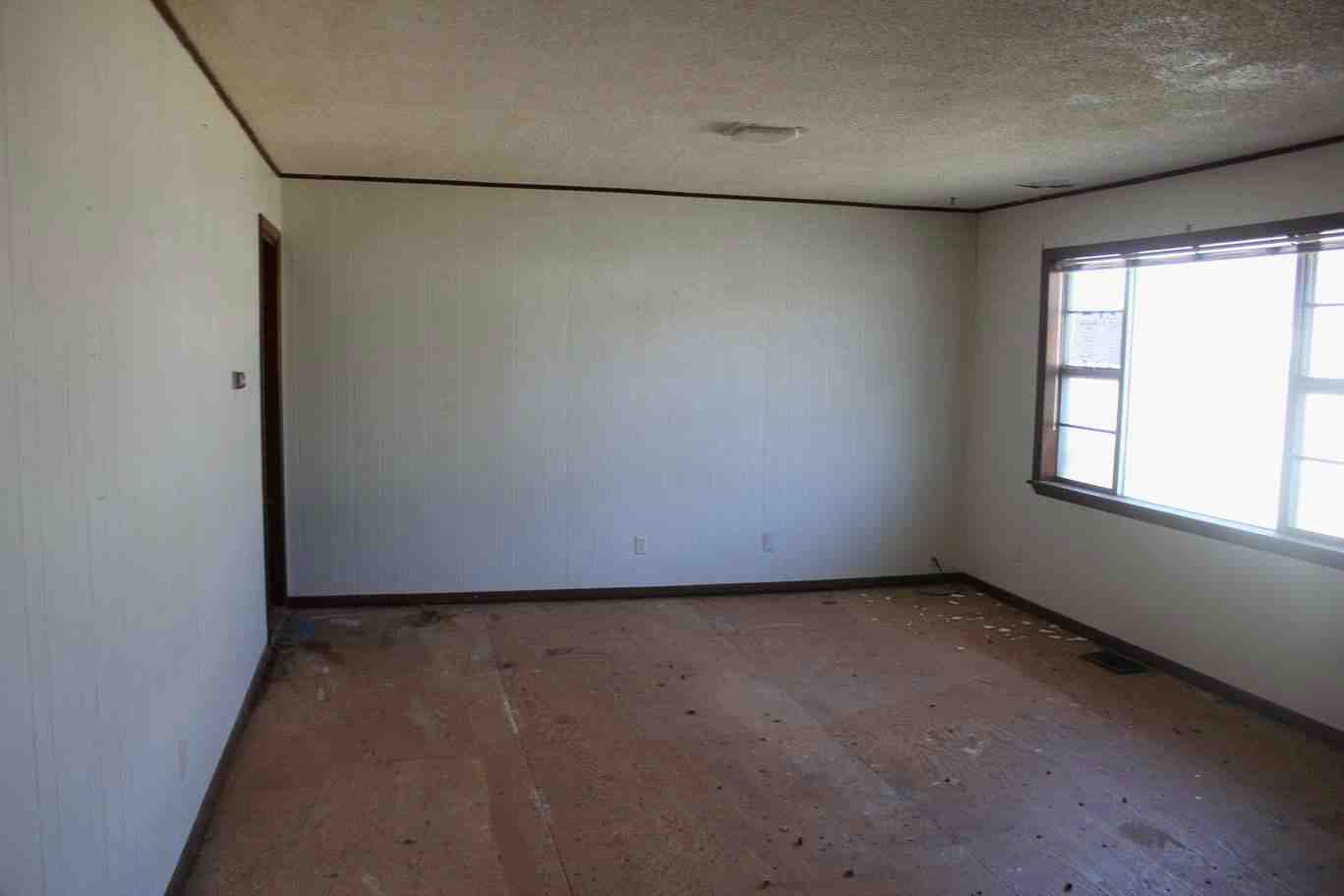 1402 W 10th StSulphur, OK, 73086Murray County