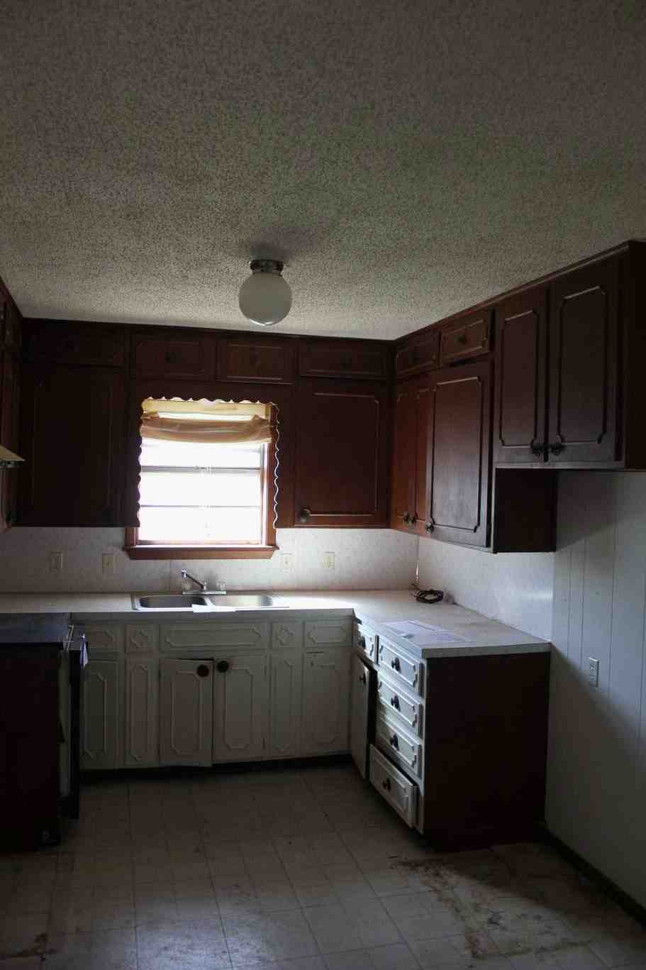 1402 W 10th StSulphur, OK, 73086Murray County