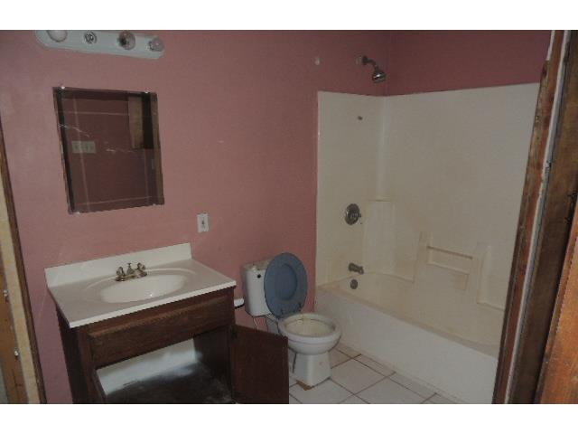 1229 County Street 2948Tuttle, OK, 73089Grady County