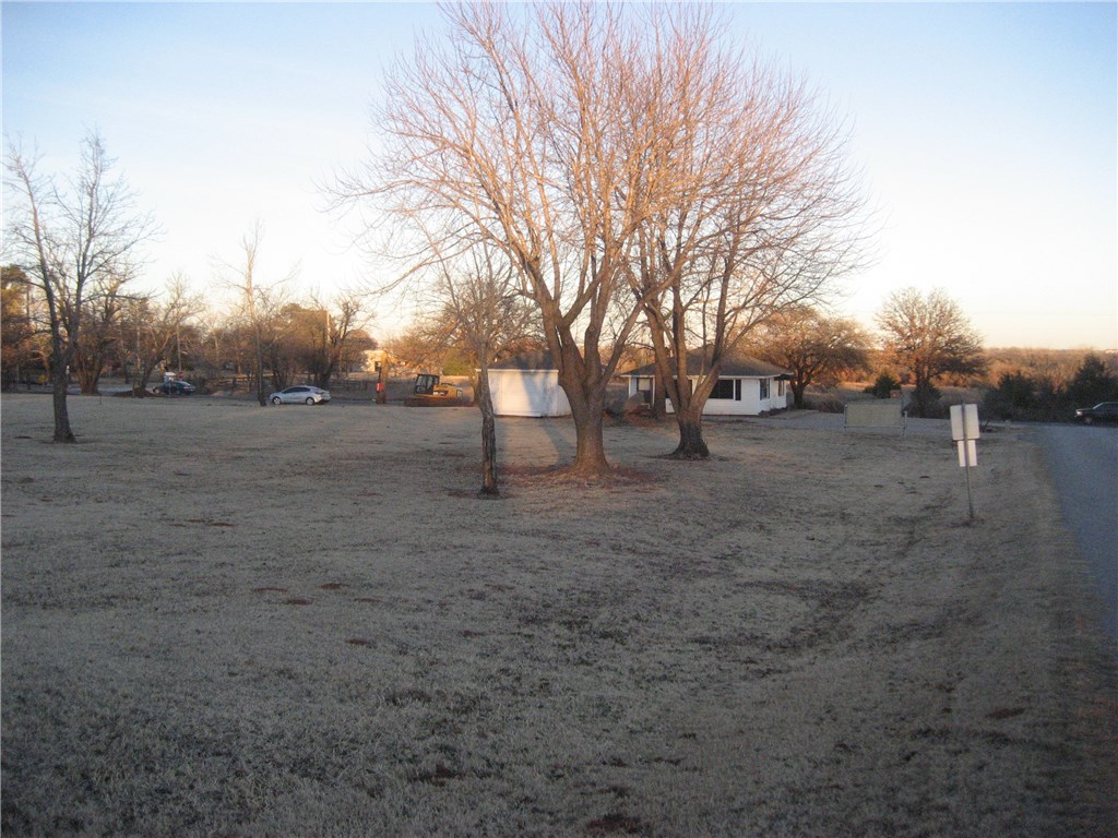 2298 Berryvine Road, Tuttle, OK 73089