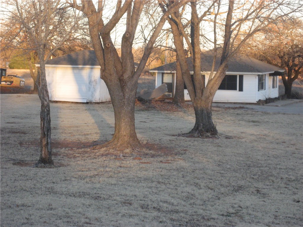 2298 Berryvine Road, Tuttle, OK 73089