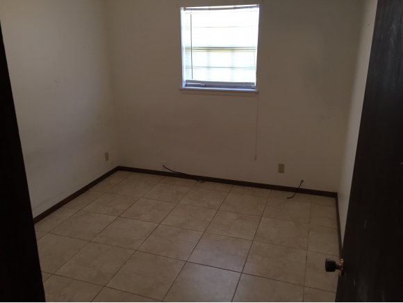 518 W Davis, Weatherford, OK 73096