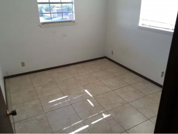 518 W Davis, Weatherford, OK 73096