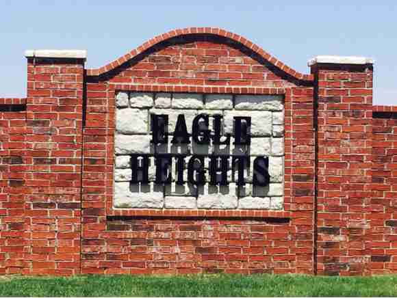 1300Eagle Ridge Ave, Weatherford, OK 73096