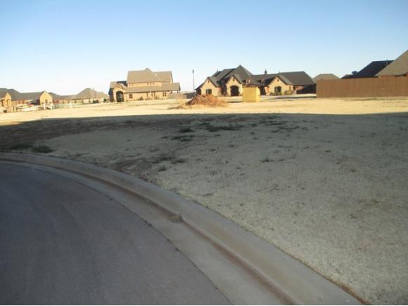 905Stonebridge Court, Weatherford, OK 73096